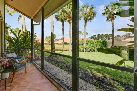 $4,100 | 204 Old Meadow Way, Palm Beach Gardens, FL 33418