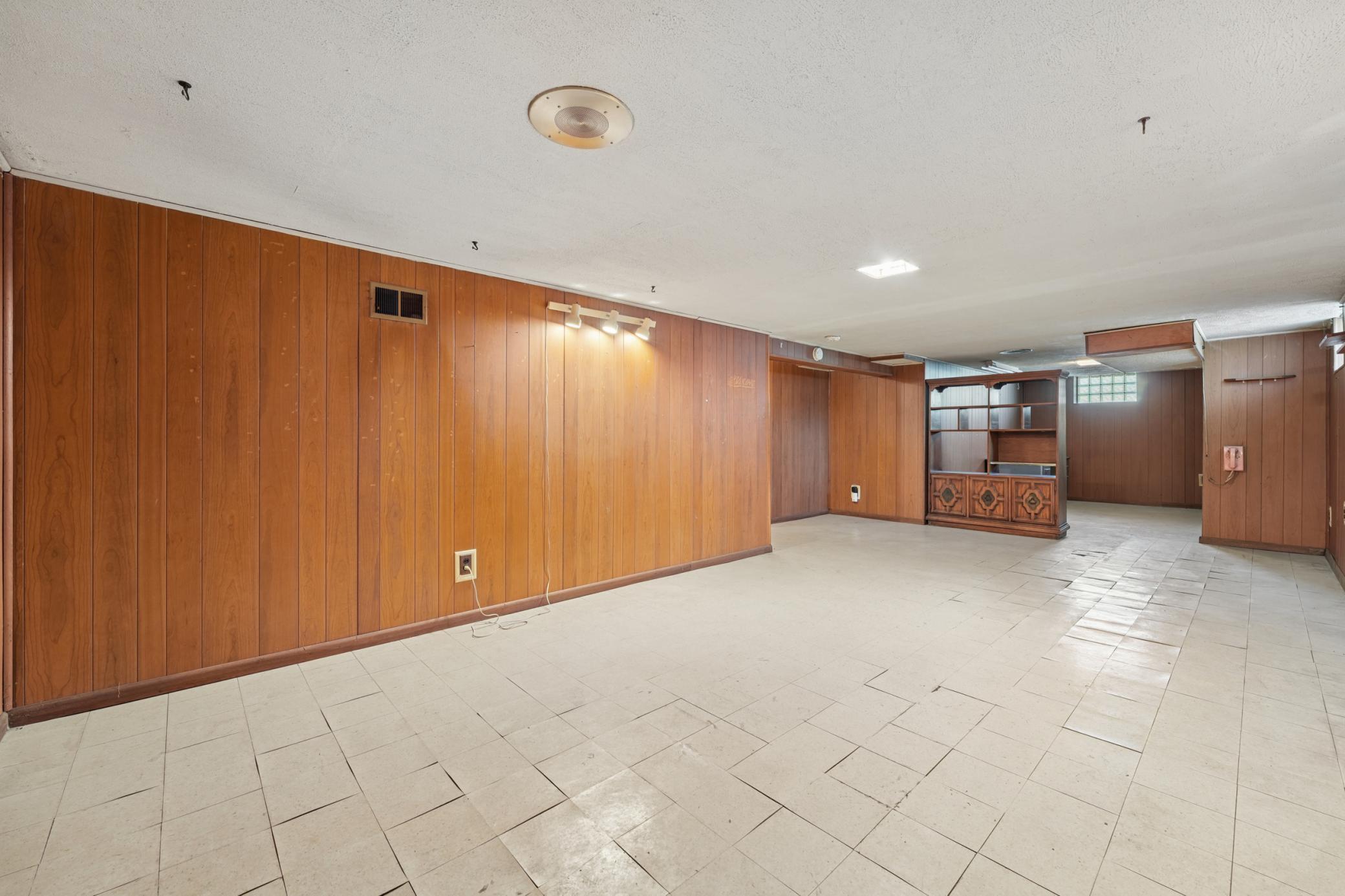 3919 Bass Lake Road Brooklyn Center, MN 55429 - Photo 23 of 29 Gallery Image 23