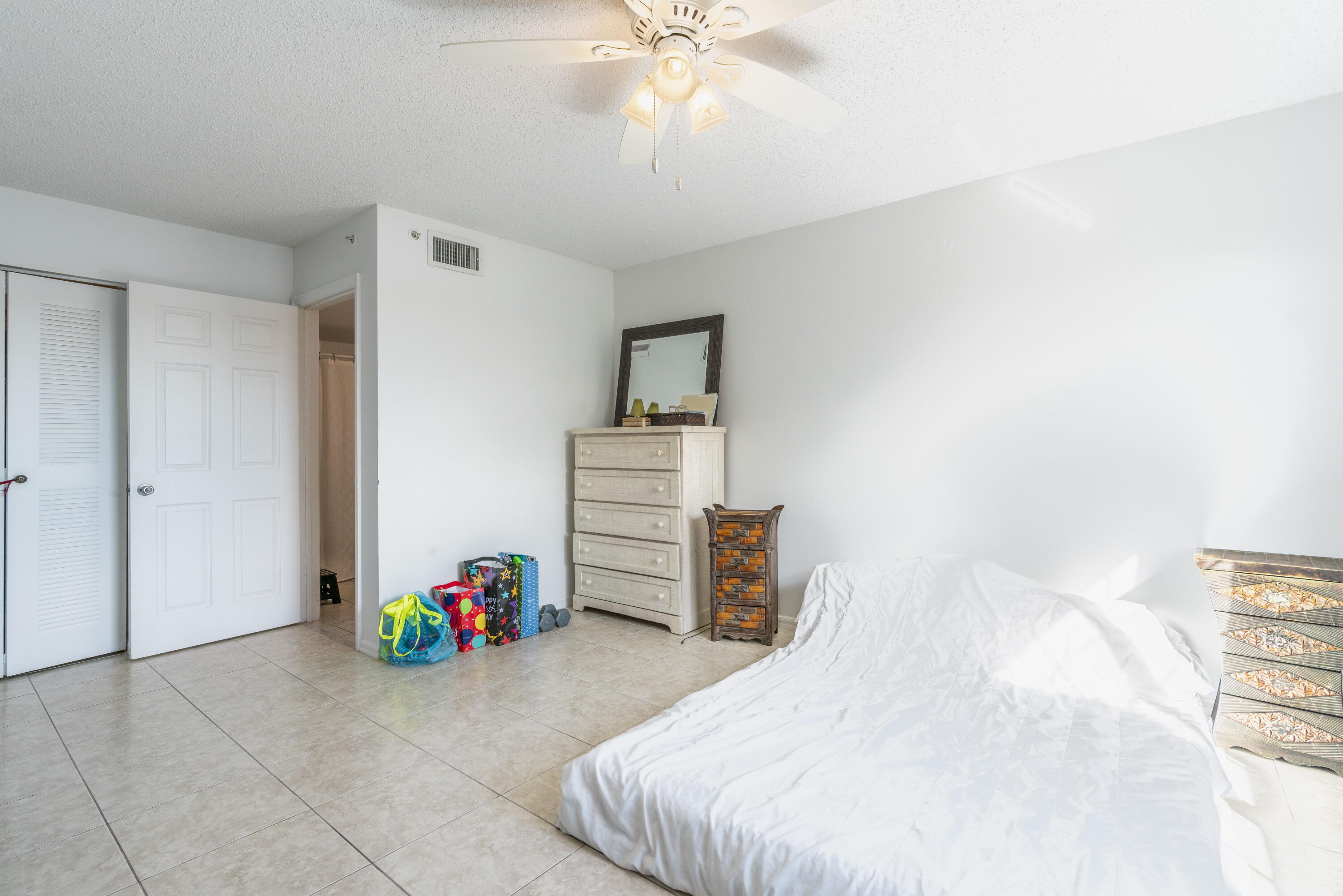 5031 Wiles Road, Unit 304 Pompano Beach, FL 33073 - Photo 35 of 55 35-print-iPixx_01_27