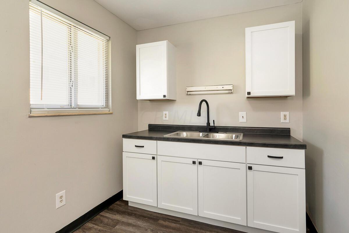 730-748 North Nelson Road Columbus, OH 43219 - Photo 10 of 47