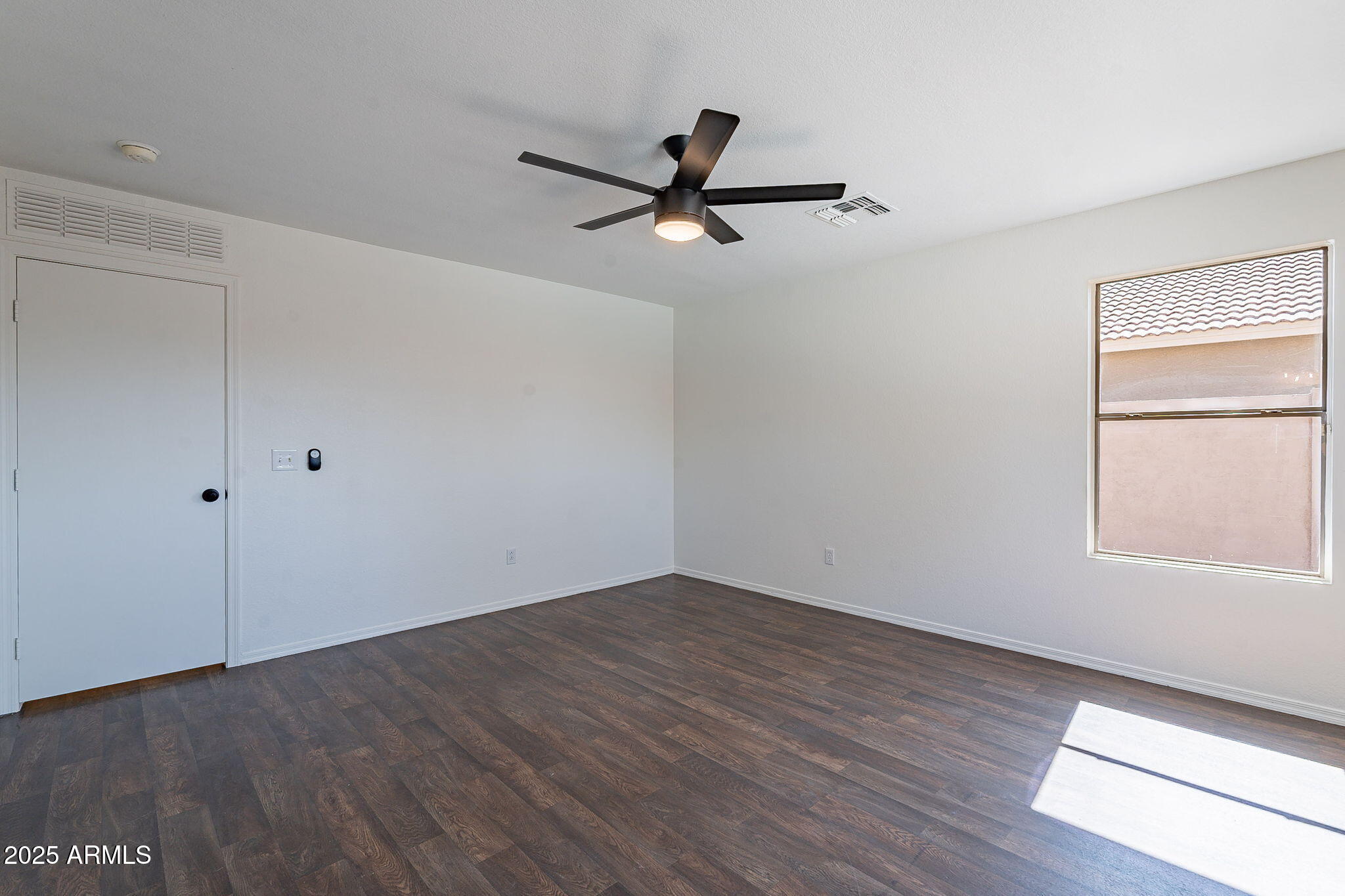 1106 East Pedro Road Phoenix, AZ 85042 - Photo 18 of 35 Primary Suite