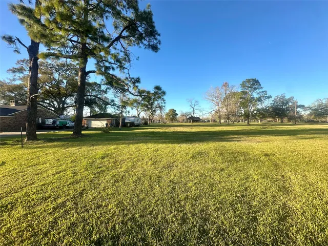 $374,110 | 6610 Spencer Drive, Jones Creek, TX 77541