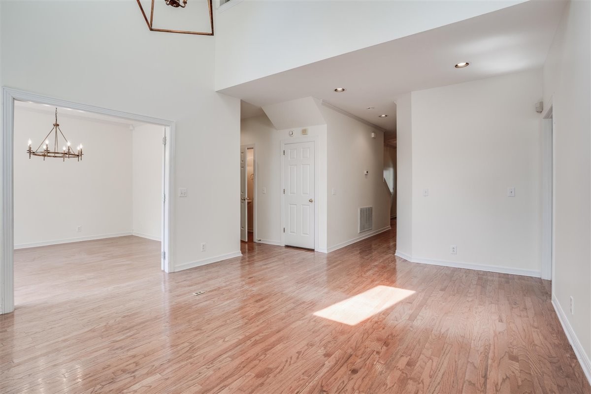 122 Hicks Road Nashville, TN 37221 - Photo 12 of 34 Gallery Image 12