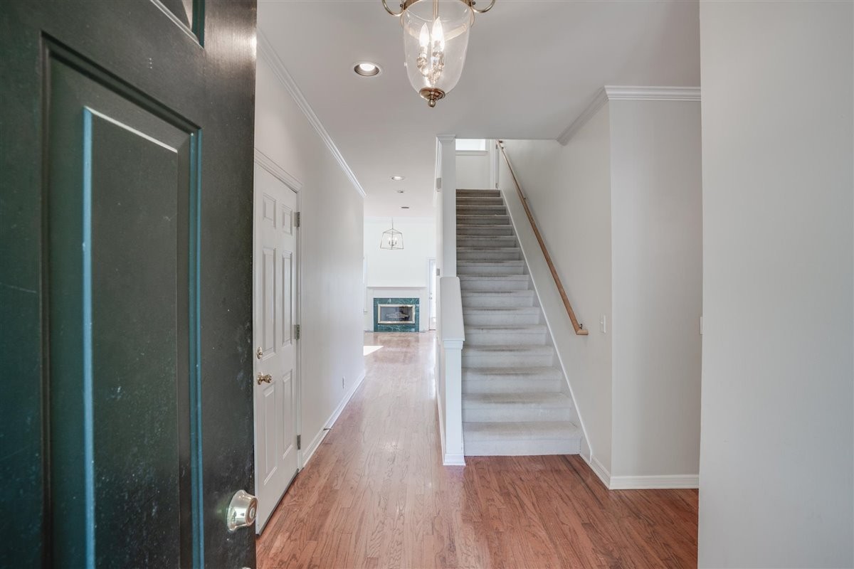 122 Hicks Road Nashville, TN 37221 - Photo 4 of 34 Gallery Image 4