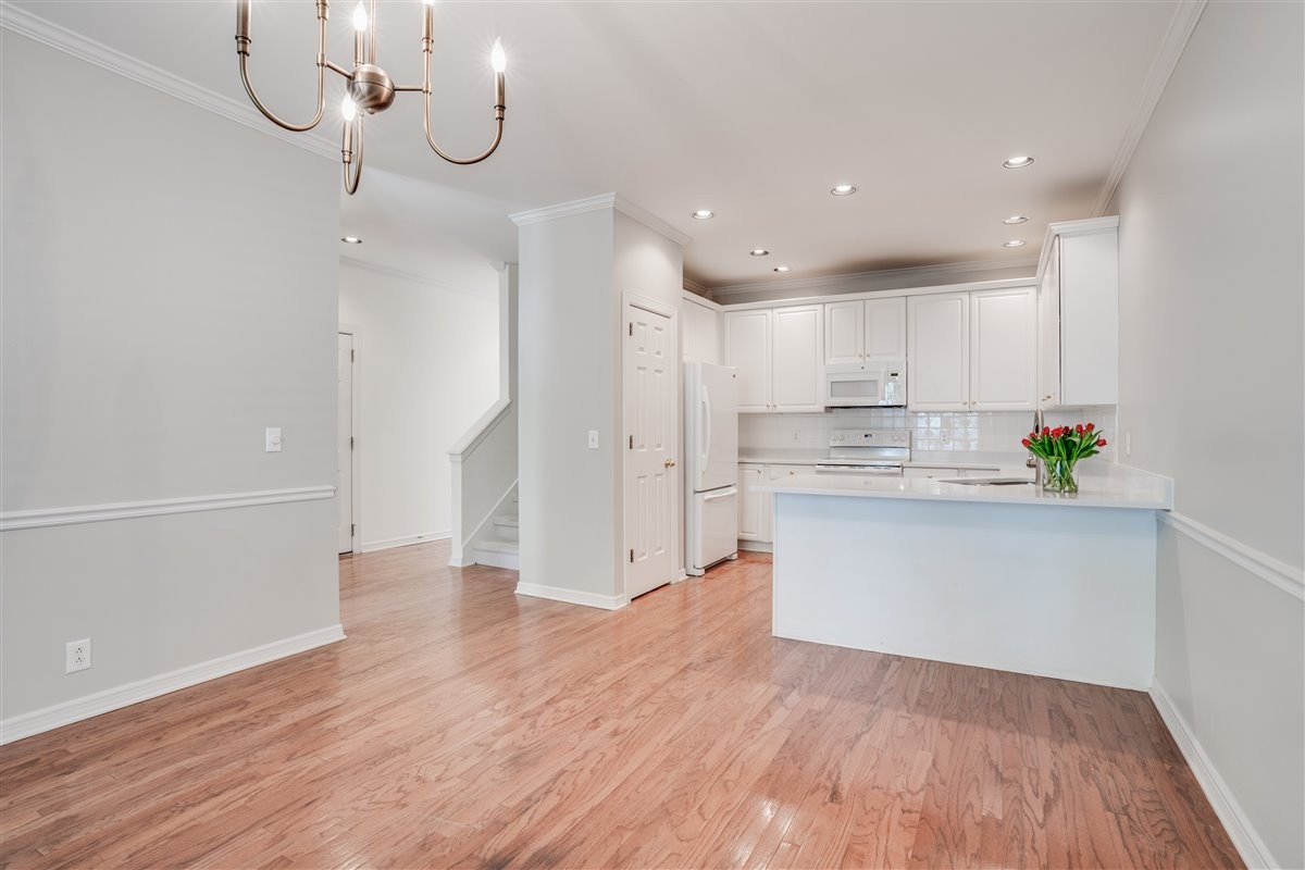 122 Hicks Road Nashville, TN 37221 - Photo 7 of 34 Gallery Image 7