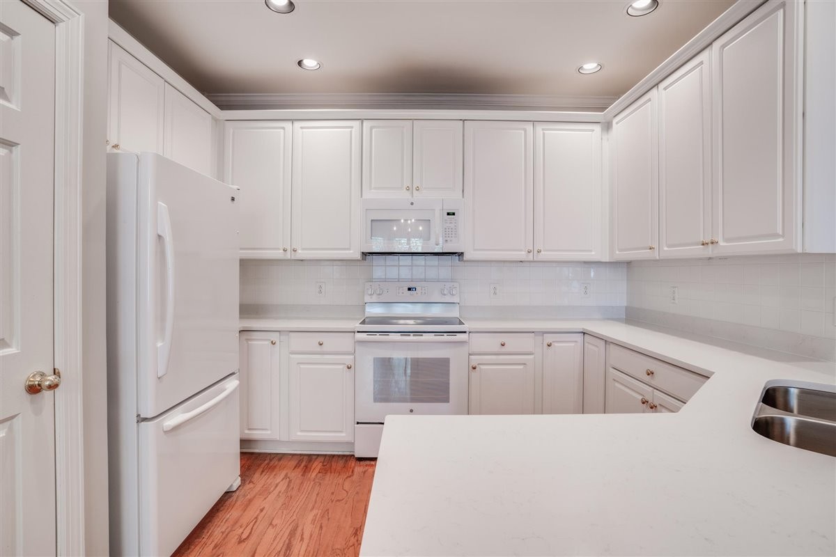 122 Hicks Road Nashville, TN 37221 - Photo 8 of 34 Gallery Image 8