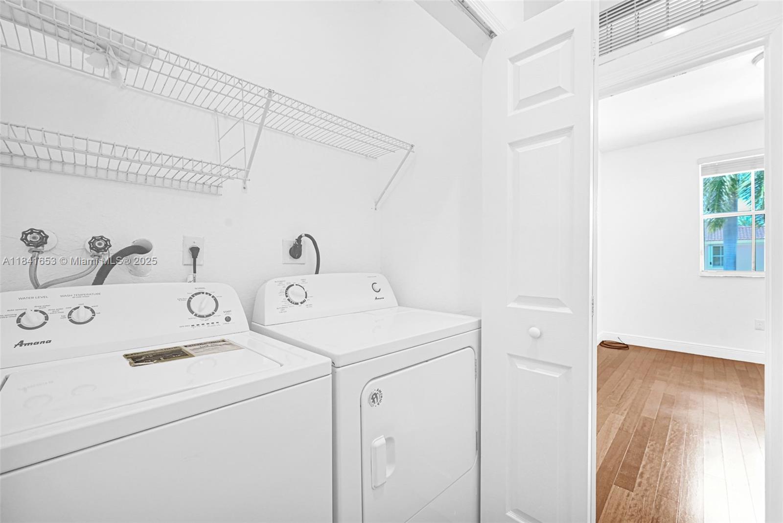 Three Lakes Miami, FL 33186 - Photo 25 of 54