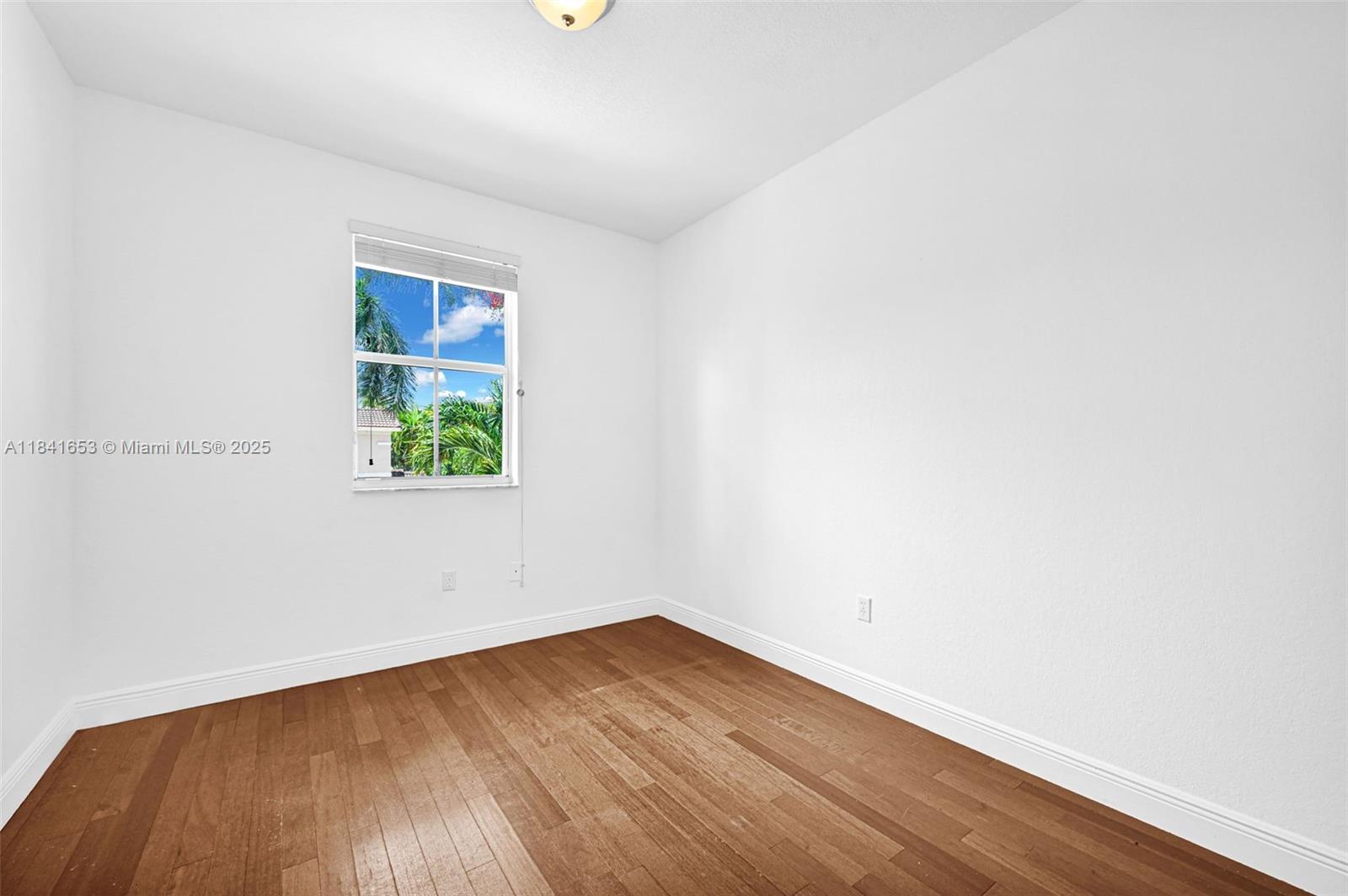 Three Lakes Miami, FL 33186 - Photo 26 of 54