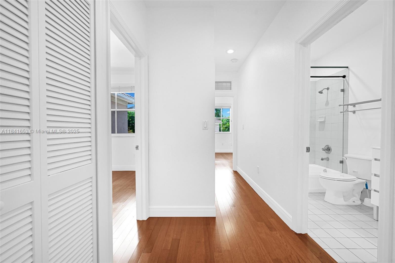 Three Lakes Miami, FL 33186 - Photo 34 of 54