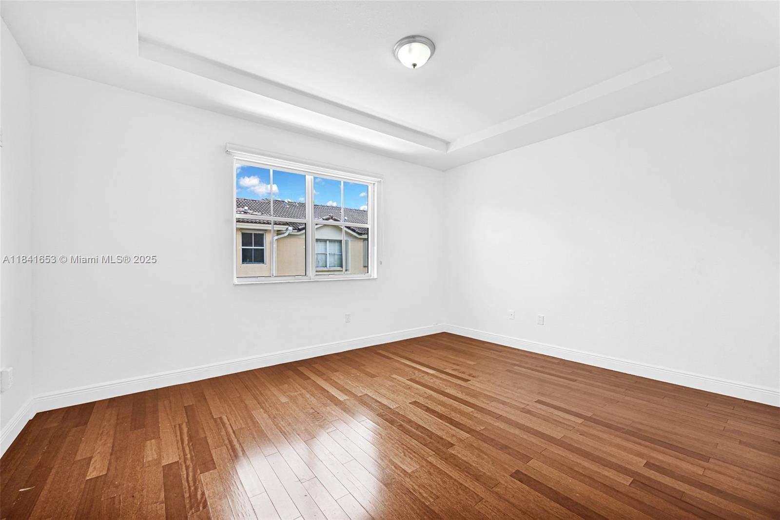 Three Lakes Miami, FL 33186 - Photo 35 of 54