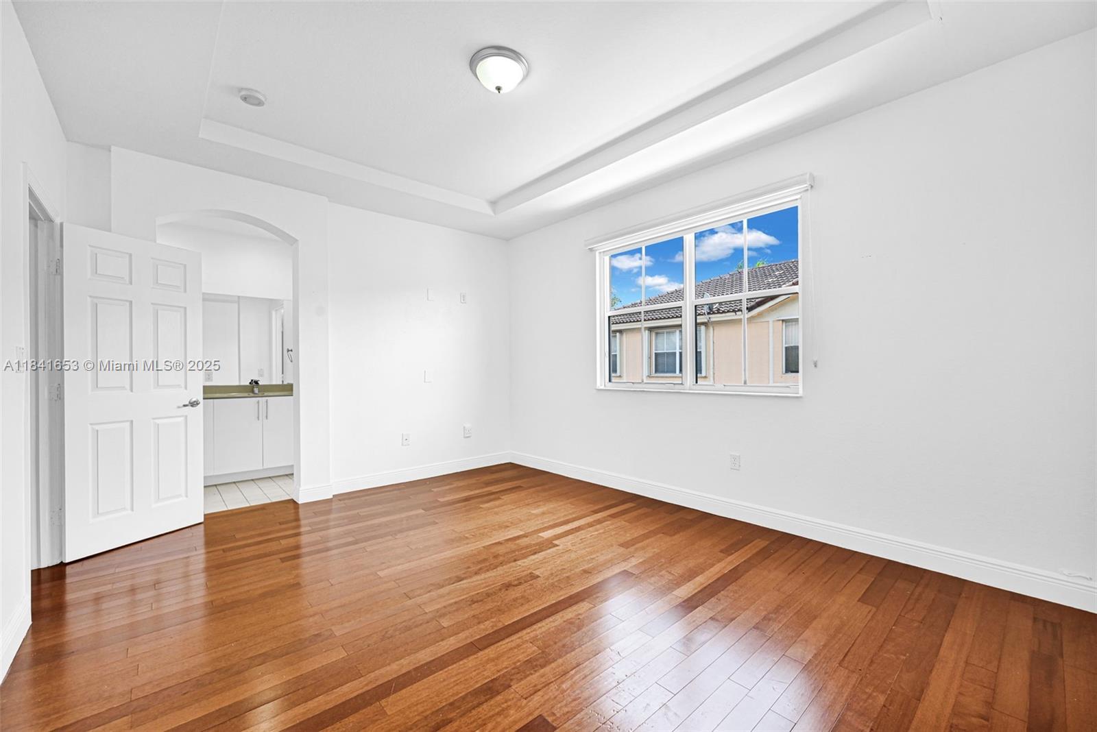 Three Lakes Miami, FL 33186 - Photo 36 of 54