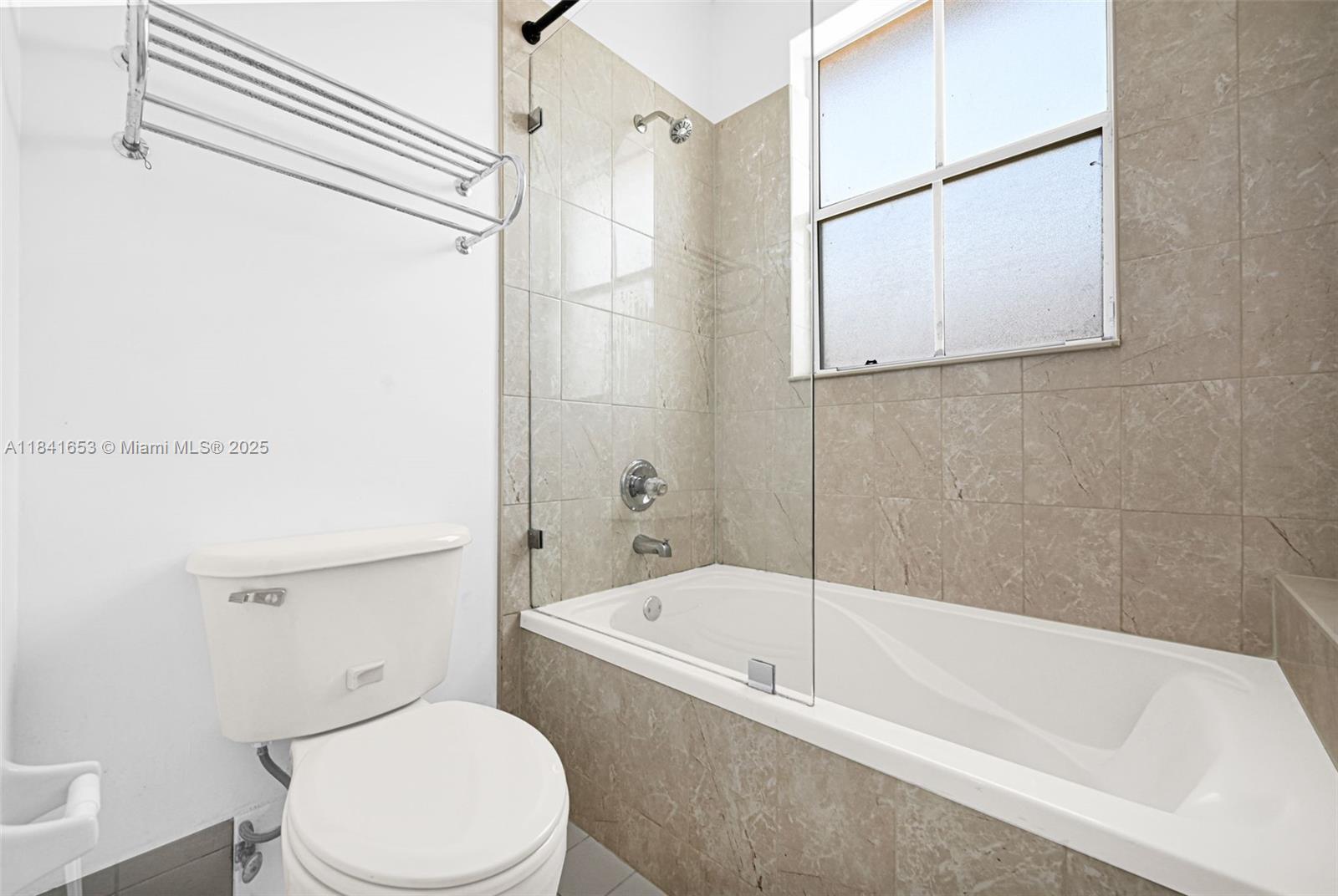 Three Lakes Miami, FL 33186 - Photo 42 of 54