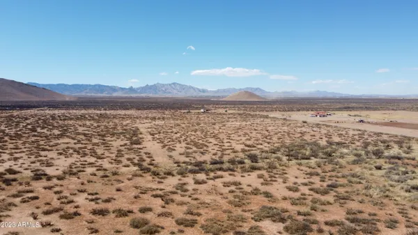 $60,000 | 20-acres South Kansas Settlement Road, Pearce, AZ 85625