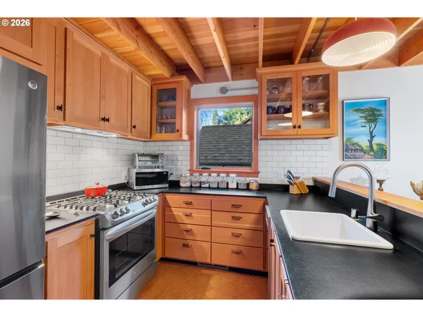 $699,000 | 32 Hamilton Avenue, Underwood, WA 98651