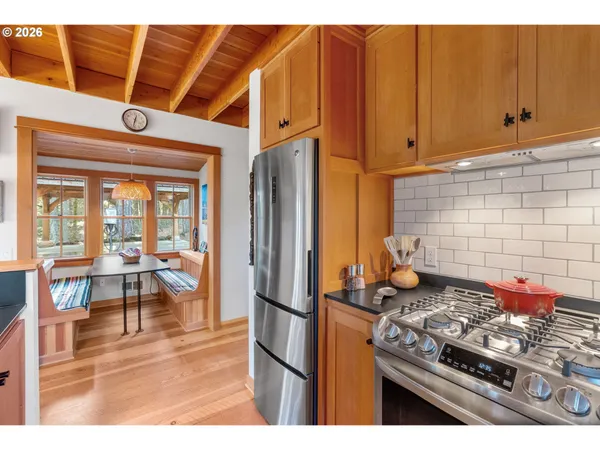 $699,000 | 32 Hamilton Avenue, Underwood, WA 98651