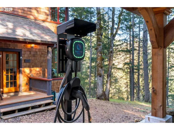 $699,000 | 32 Hamilton Avenue, Underwood, WA 98651