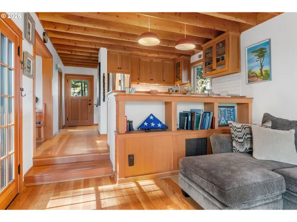 $699,000 | 32 Hamilton Avenue, Underwood, WA 98651