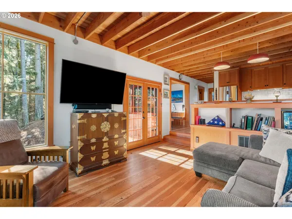 $699,000 | 32 Hamilton Avenue, Underwood, WA 98651