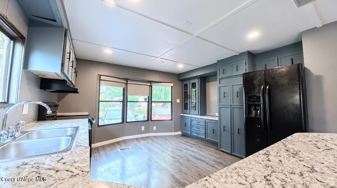 8765 West Park Loop, Unit 98 Rathdrum, ID 83858 - Photo 4 of 22 Kitchen 2