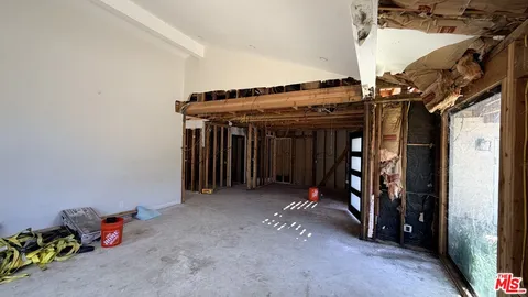 $999,000 | 12656 Woodley Avenue, Granada Hills, CA 91344