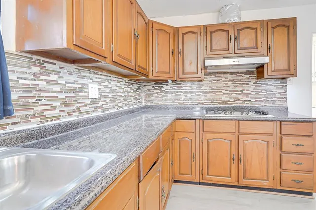 $2,700 | 7721 Mohawk Drive, Dallas, TX 75235