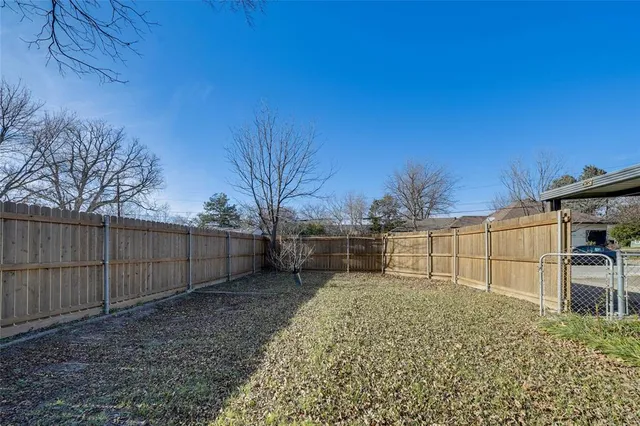 $2,700 | 7721 Mohawk Drive, Dallas, TX 75235