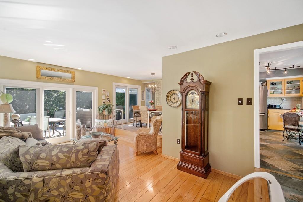 143 Inverness Lane Longmeadow, MA 01106 - Photo 5 of 32 Gallery Image 5