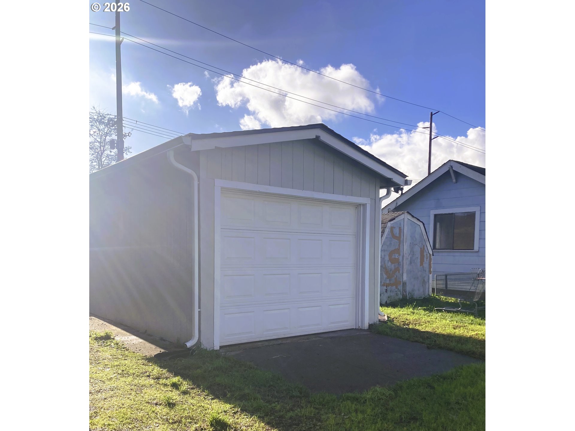 507 Clark Street Kelso, WA 98626 - Photo 4 of 15 Garage