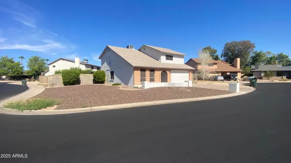 $2,300 | 4930 West Torrey Pines Circle, Glendale, AZ 85308