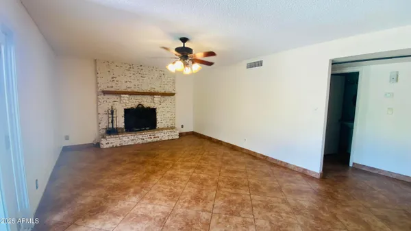$2,300 | 4930 West Torrey Pines Circle, Glendale, AZ 85308