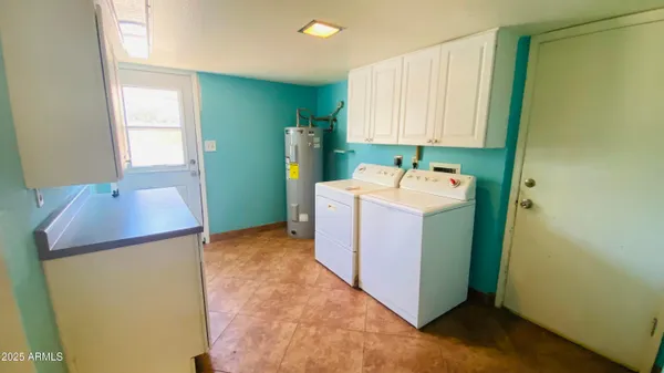 $2,300 | 4930 West Torrey Pines Circle, Glendale, AZ 85308