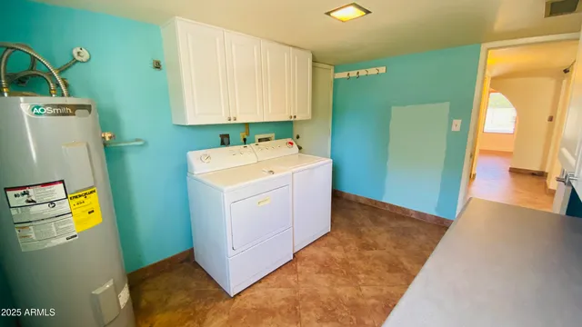 $2,500 | 4930 West Torrey Pines Circle, Glendale, AZ 85308