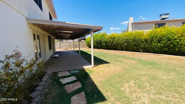 $2,300 | 4930 West Torrey Pines Circle, Glendale, AZ 85308