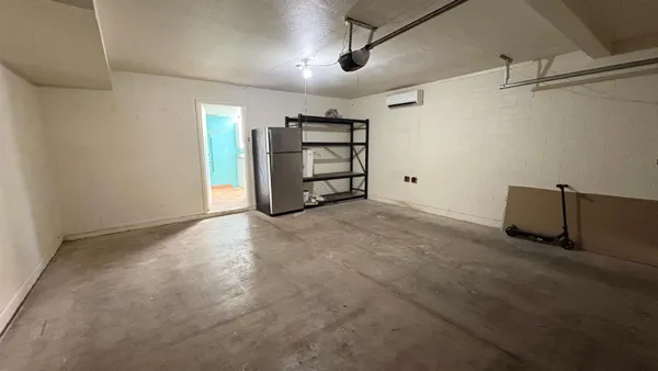 $2,300 | 4930 West Torrey Pines Circle, Glendale, AZ 85308