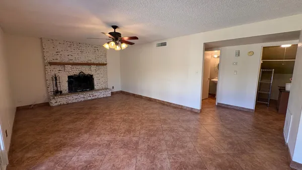 $2,300 | 4930 West Torrey Pines Circle, Glendale, AZ 85308