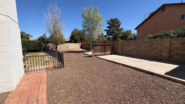 $2,300 | 4930 West Torrey Pines Circle, Glendale, AZ 85308