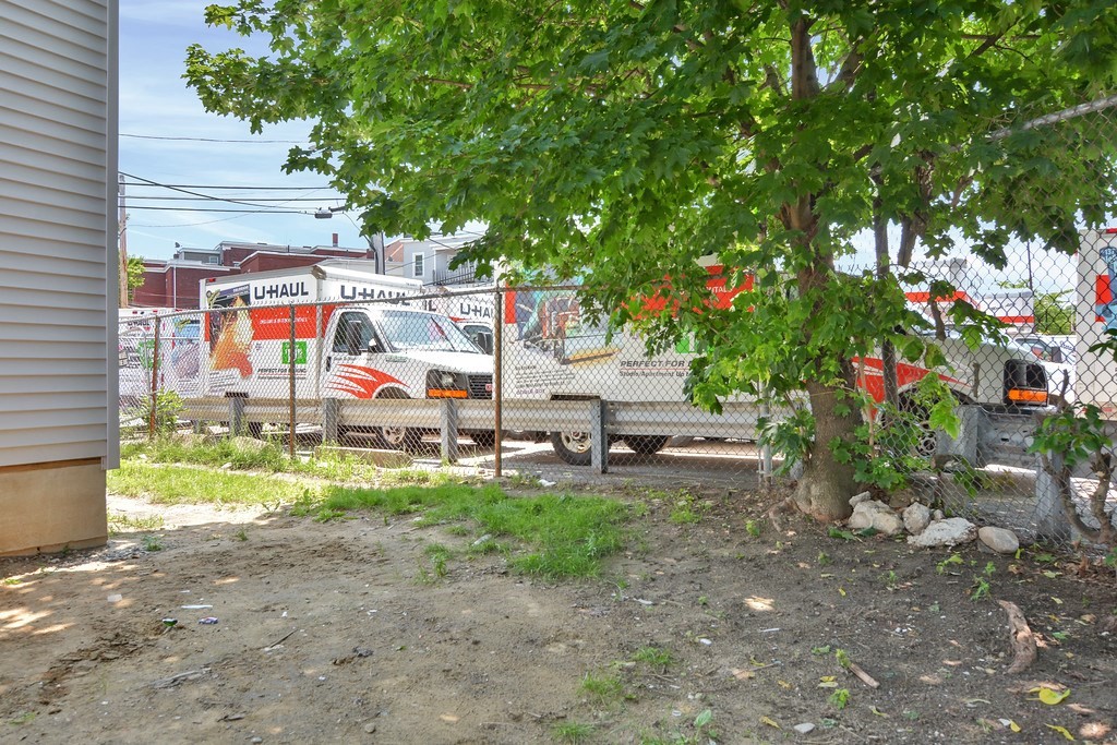 10 Holly Street Lawrence, MA 01841 - Photo 31 of 32