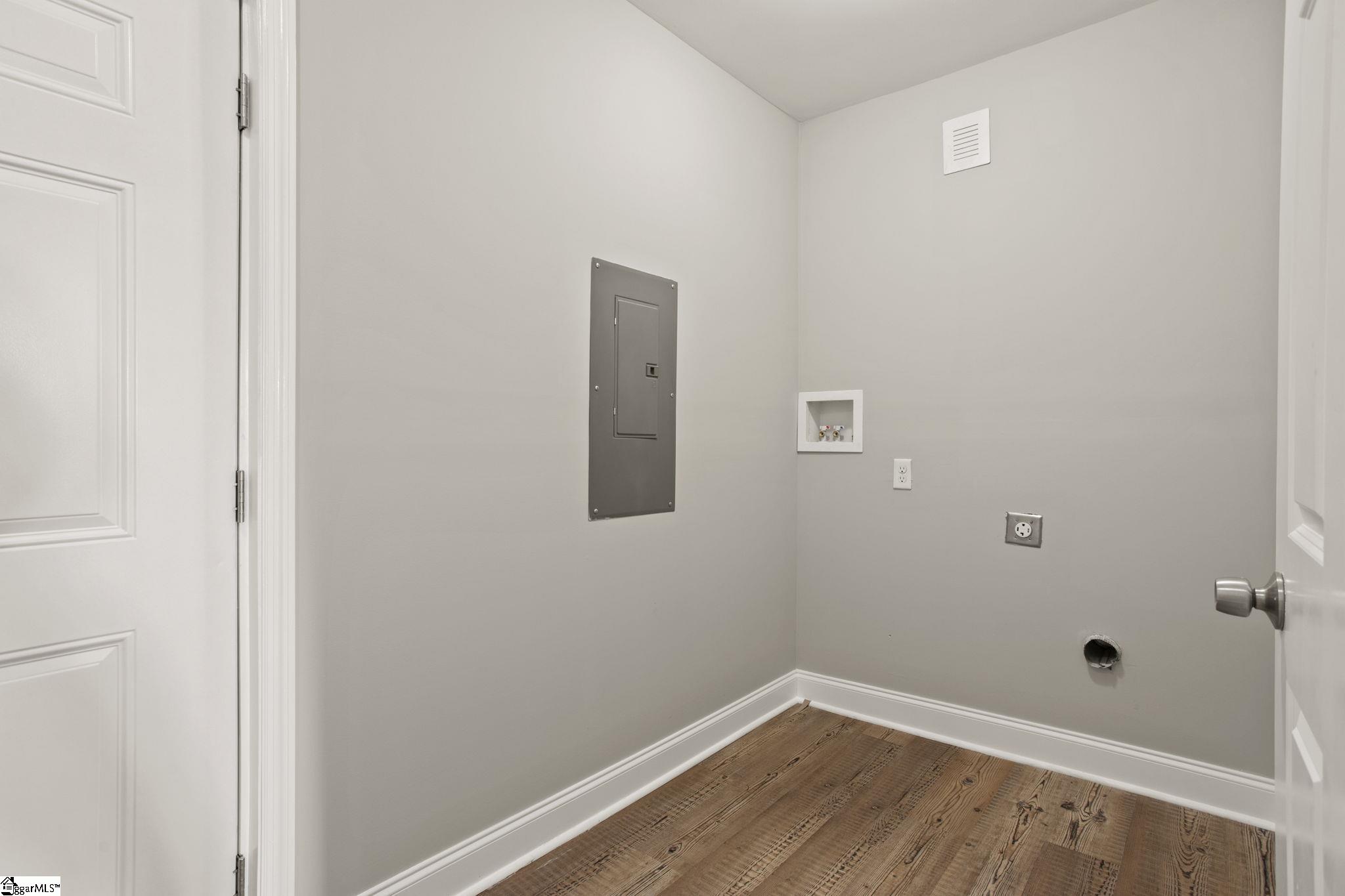 38 4th Avenue Greenville, SC 29611 - Photo 14 of 33