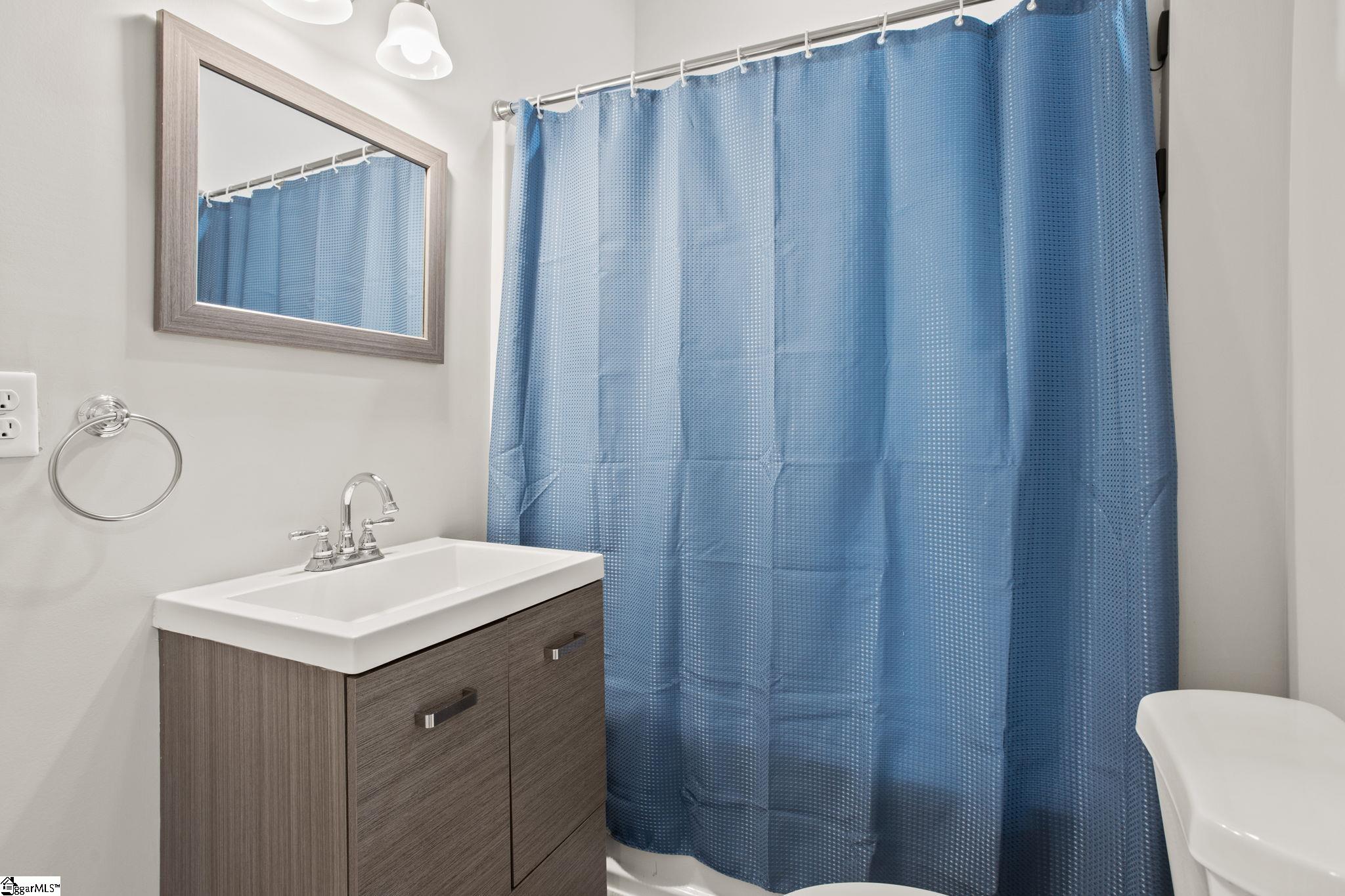 38 4th Avenue Greenville, SC 29611 - Photo 15 of 33