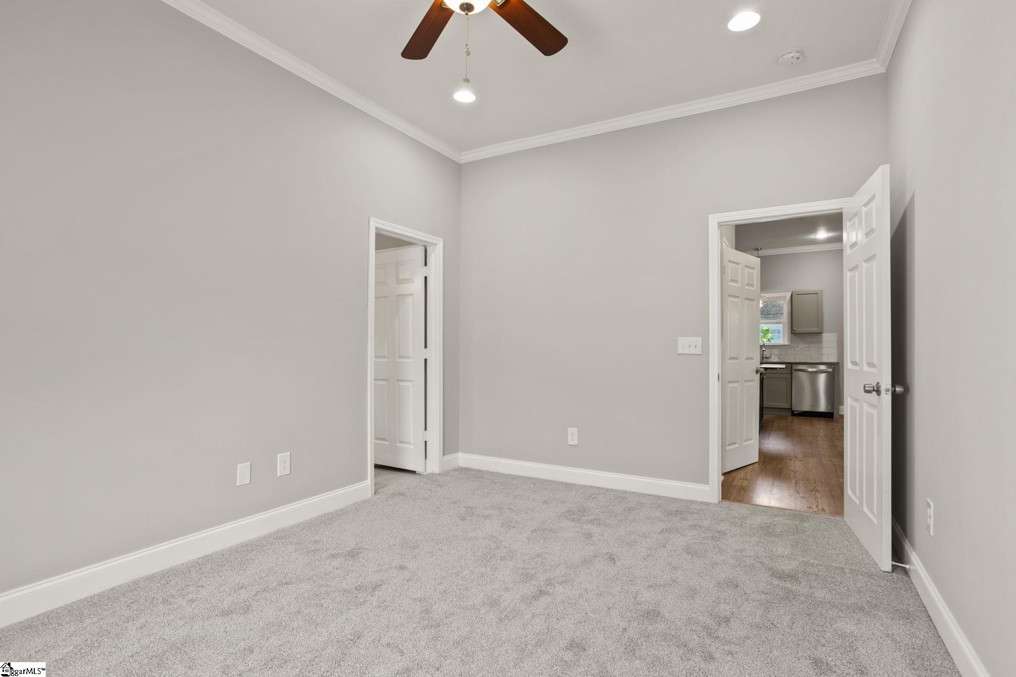 38 4th Avenue Greenville, SC 29611 - Photo 17 of 33