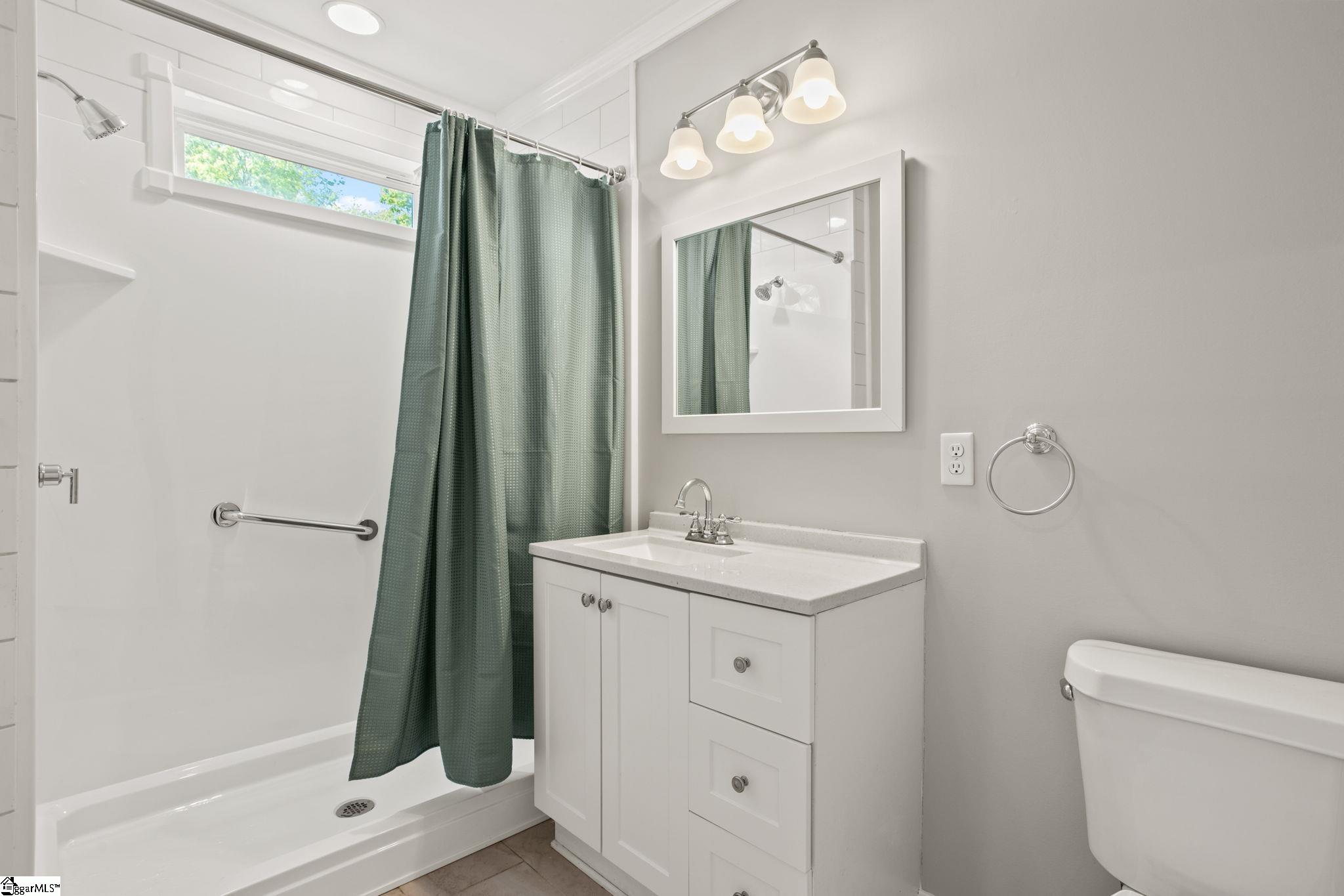 38 4th Avenue Greenville, SC 29611 - Photo 18 of 33