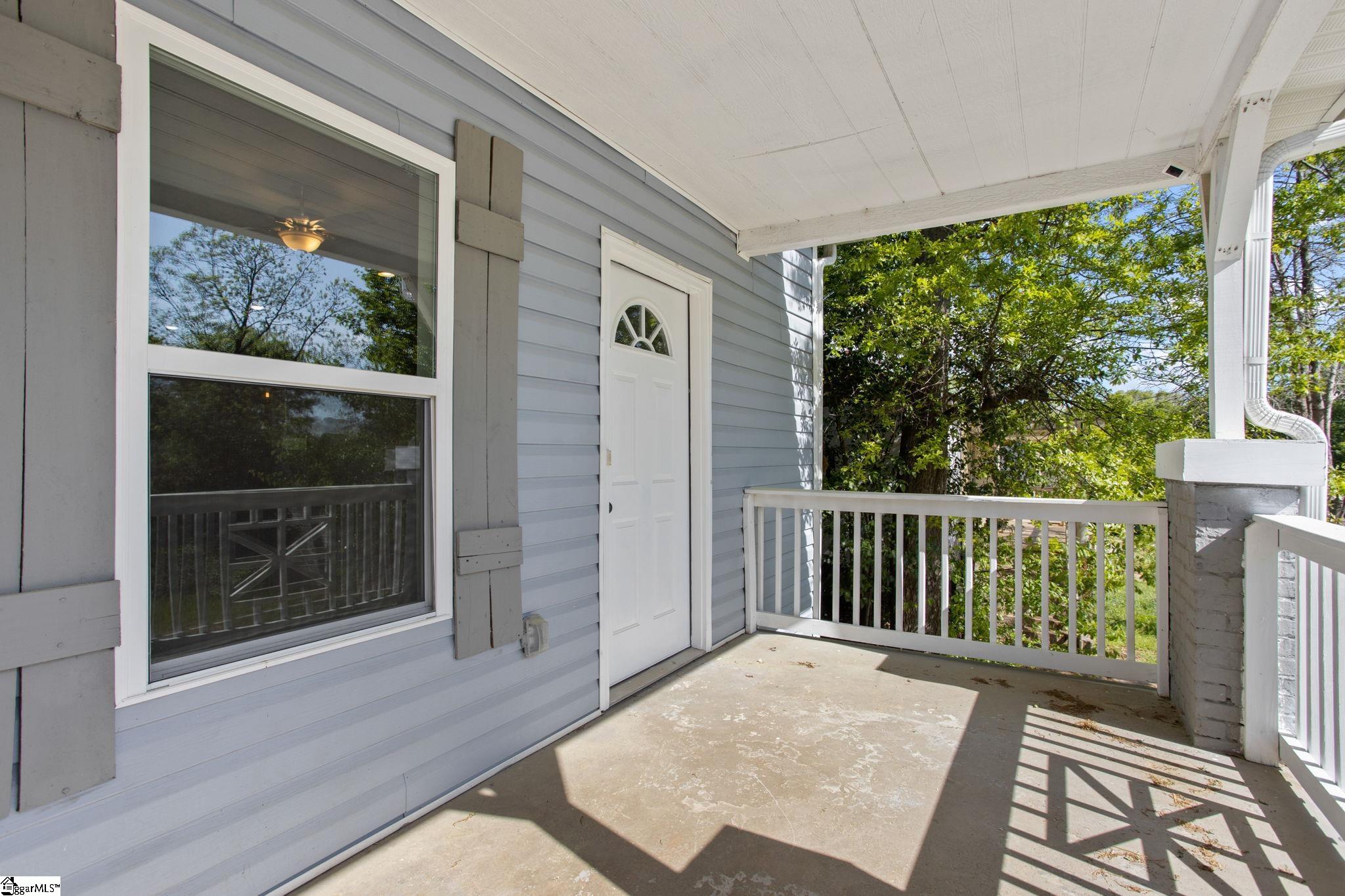 38 4th Avenue Greenville, SC 29611 - Photo 5 of 33