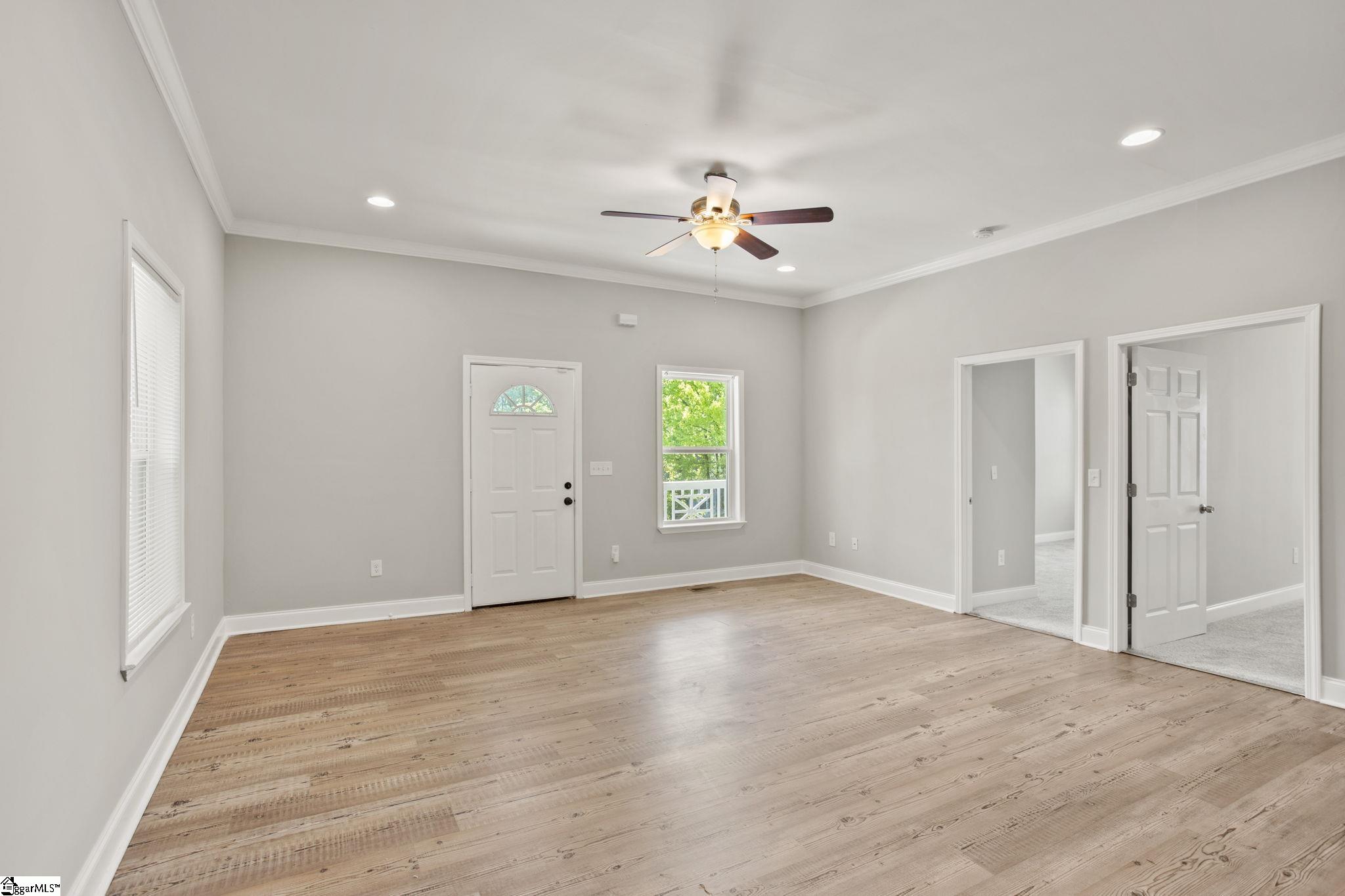 38 4th Avenue Greenville, SC 29611 - Photo 8 of 33