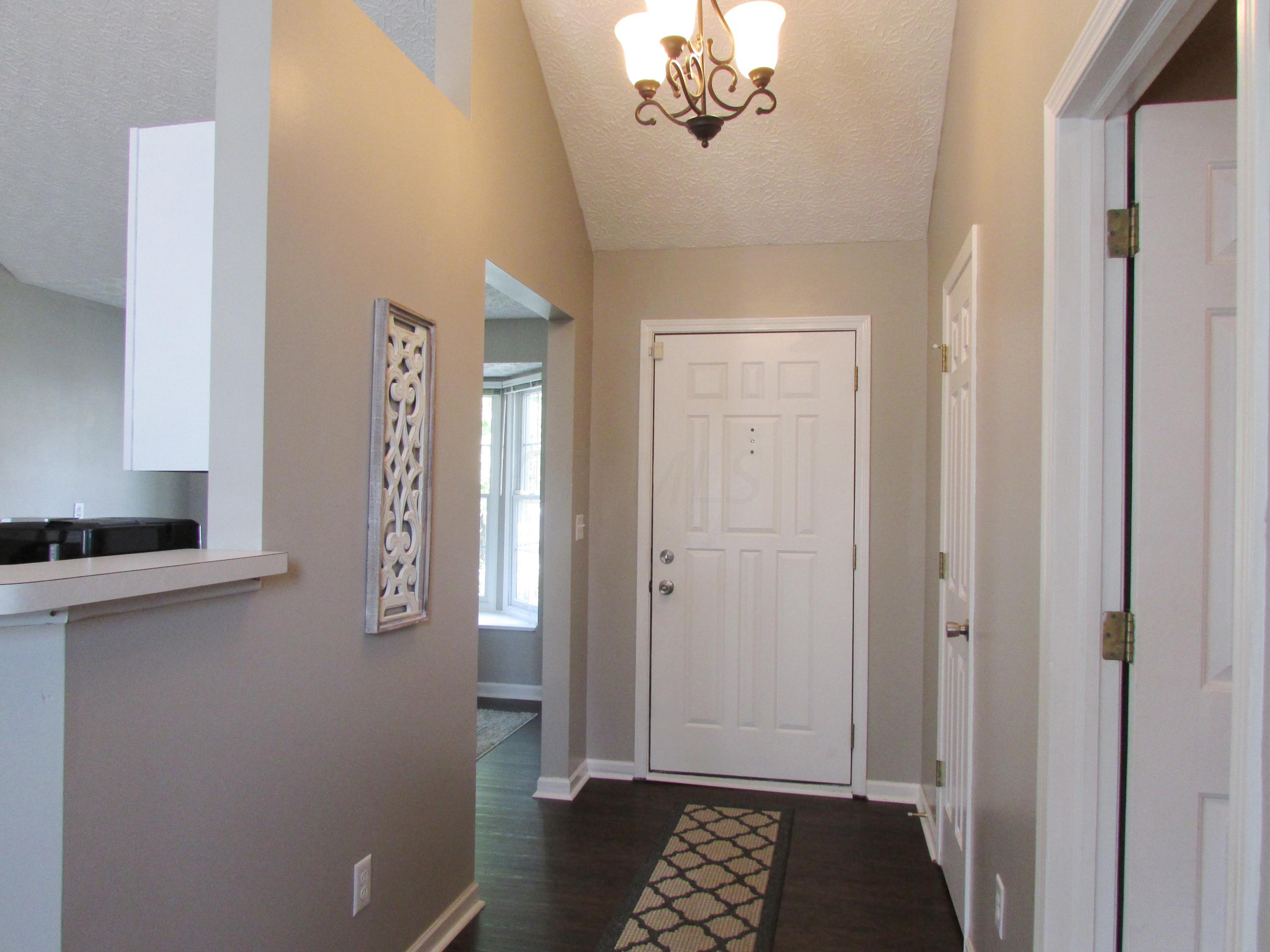 325 Holly Grove Road Lewis Center, OH 43035 - Photo 3 of 25 Gallery Image 3