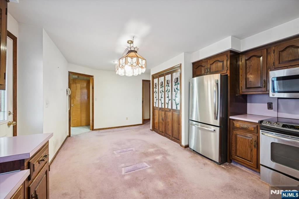 619 Lewandowski Street Lyndhurst, NJ 07071 - Photo 19 of 31