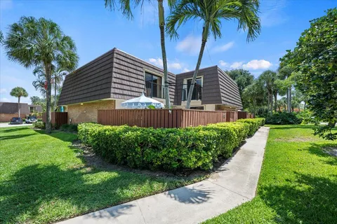 $550,000 | 2029 20th Court, Jupiter, FL 33477