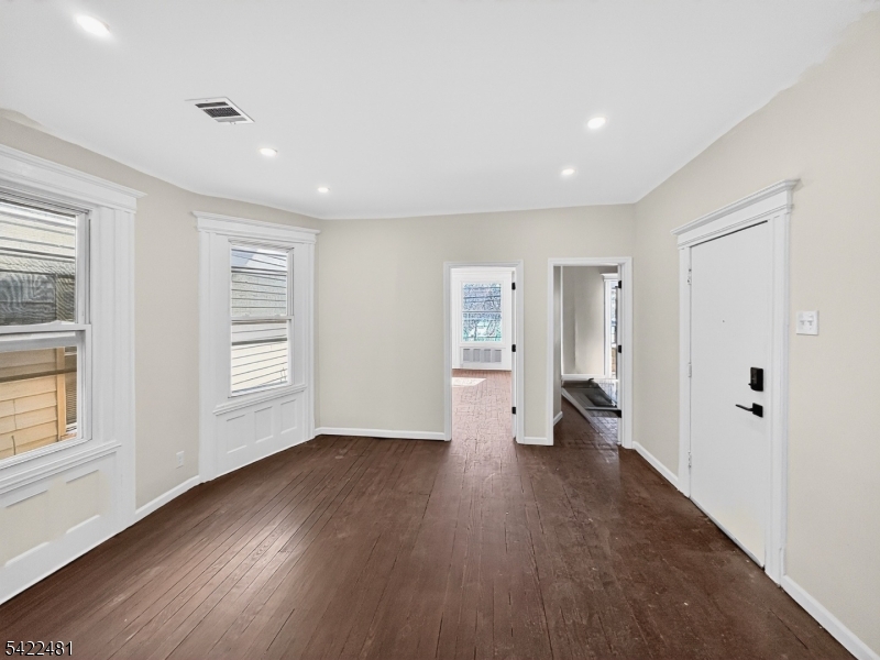 345 Walnut Street, Unit 2R Newark, NJ 07105 - Photo 15 of 41