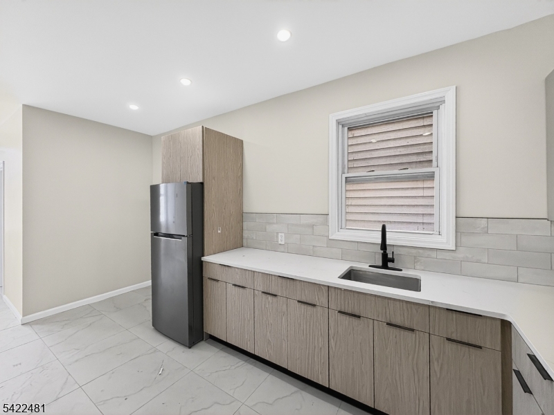 345 Walnut Street, Unit 2R Newark, NJ 07105 - Photo 22 of 41