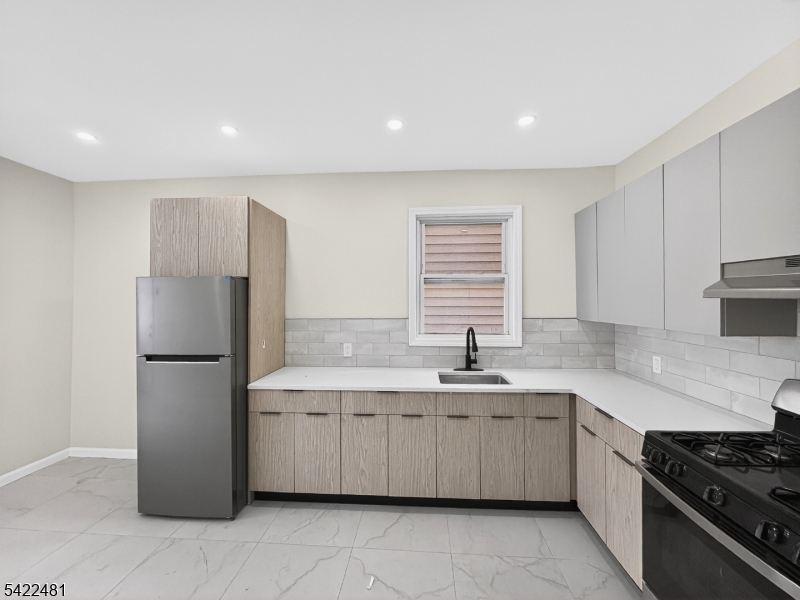 345 Walnut Street, Unit 2R Newark, NJ 07105 - Photo 25 of 41