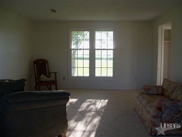 10821 Hamilton Road Yoder, IN 46798 - Photo 2 of 23